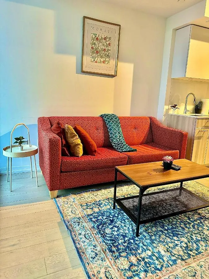 Cozy 2 Bedroom By Eaton Centre Mall location